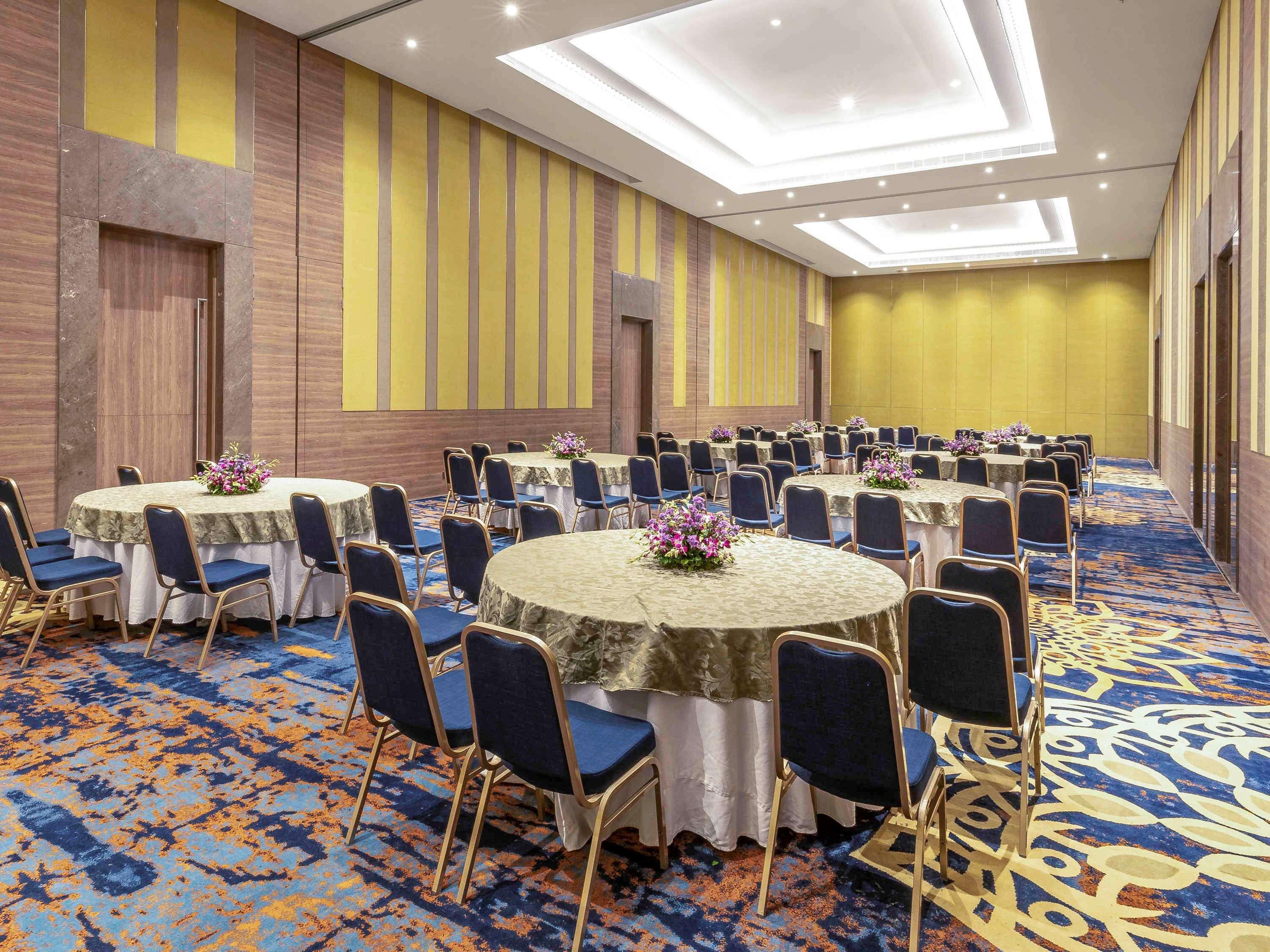 Grand Mercure Ahmedabad Gift City - An Accor Hotels Brand Gandhinagar Exterior photo