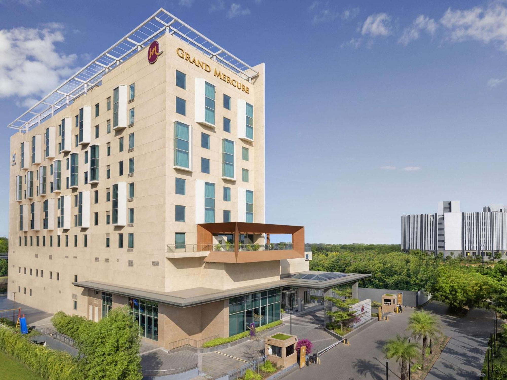 Grand Mercure Ahmedabad Gift City - An Accor Hotels Brand Gandhinagar Exterior photo