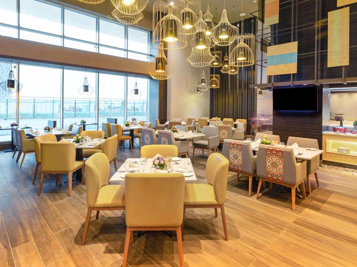 Grand Mercure Ahmedabad Gift City - An Accor Hotels Brand Gandhinagar Exterior photo