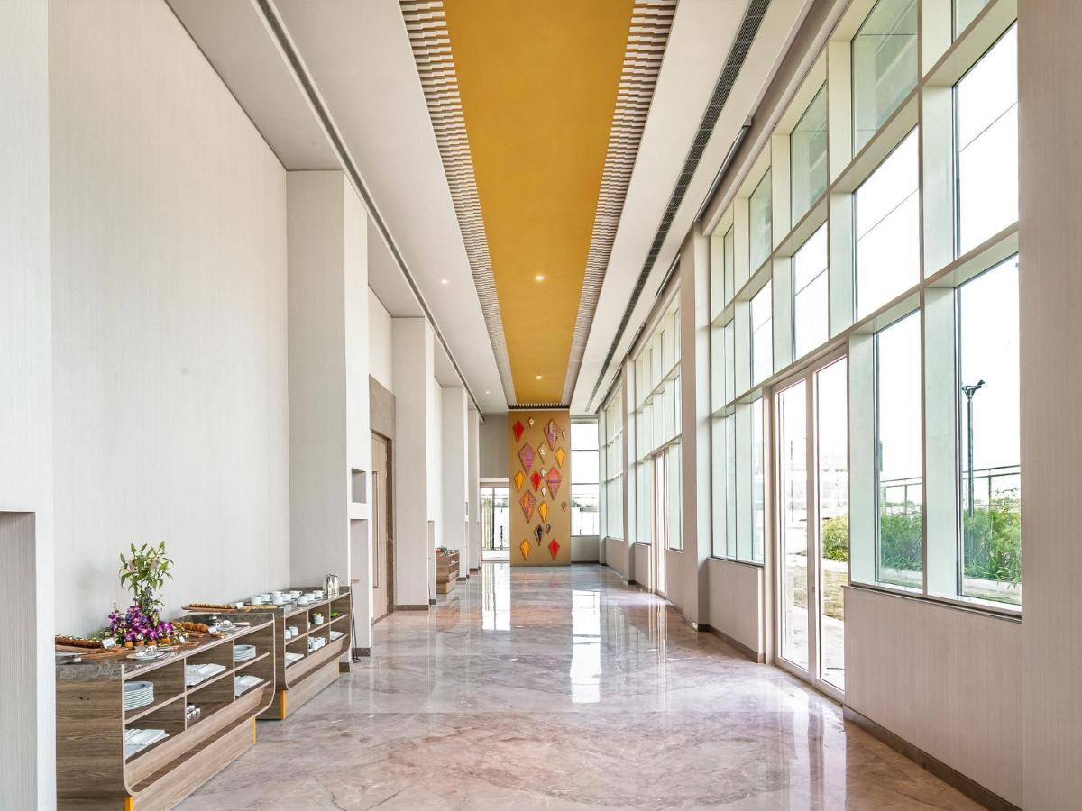 Grand Mercure Ahmedabad Gift City - An Accor Hotels Brand Gandhinagar Exterior photo